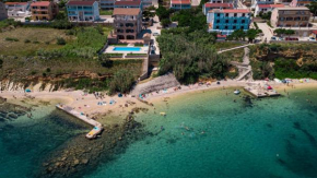 Pool Apartment Galeb